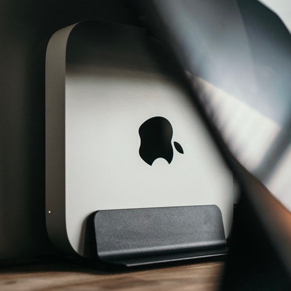 Apple Mac Mini 2.4 GHz A1347 - Silver - Picture 5 of 16